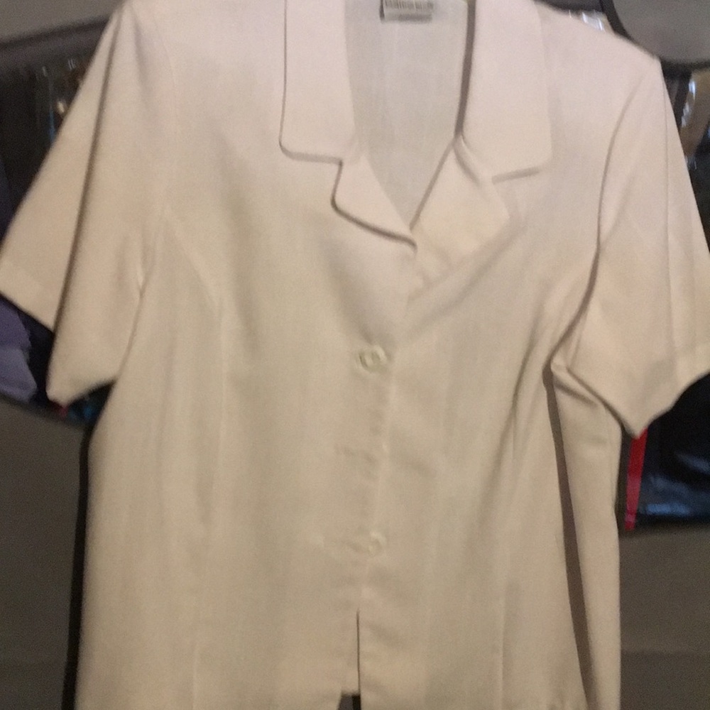 White Short sleeved blazer